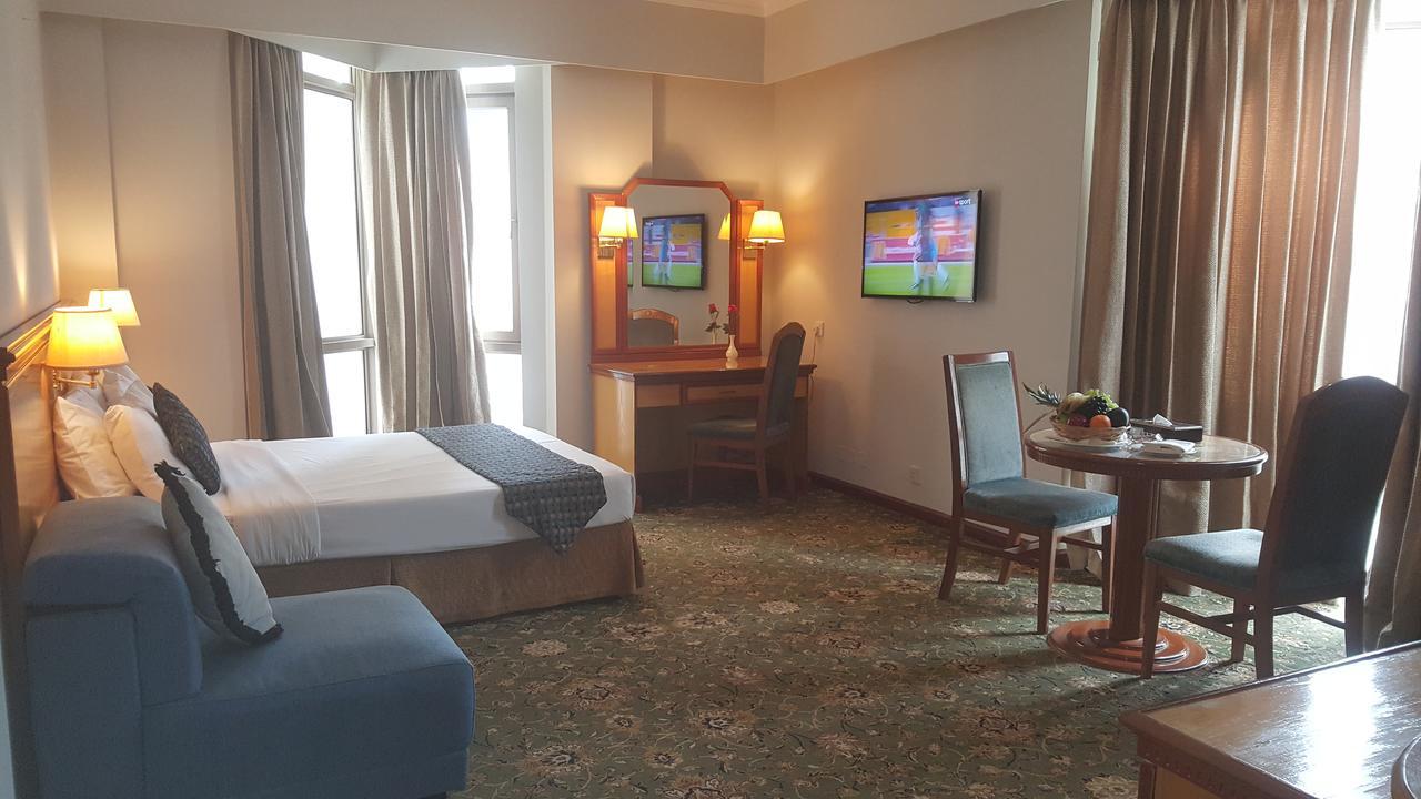 Phoenicia Hotel Manama Exterior photo